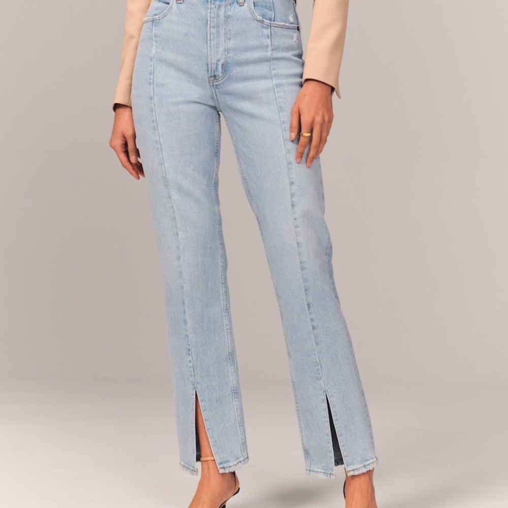 Ultra High Rise 90s Straight Jean